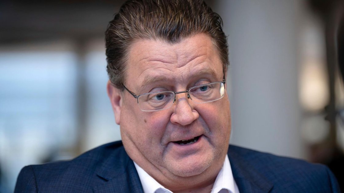 AfD-Politiker verdienen unzulässig mit Youtube-Videos