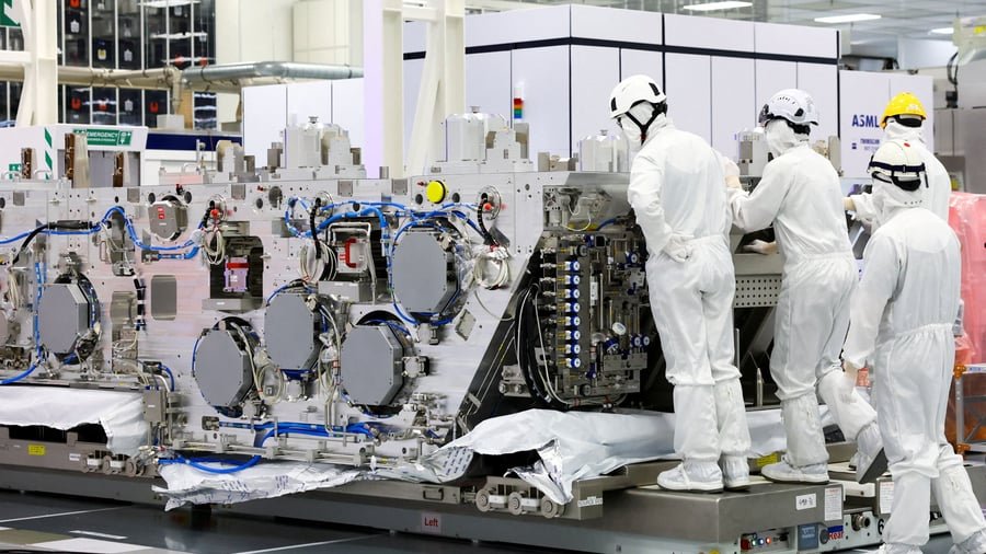 ASML erweitert Portfolio in Halbleitermarkt