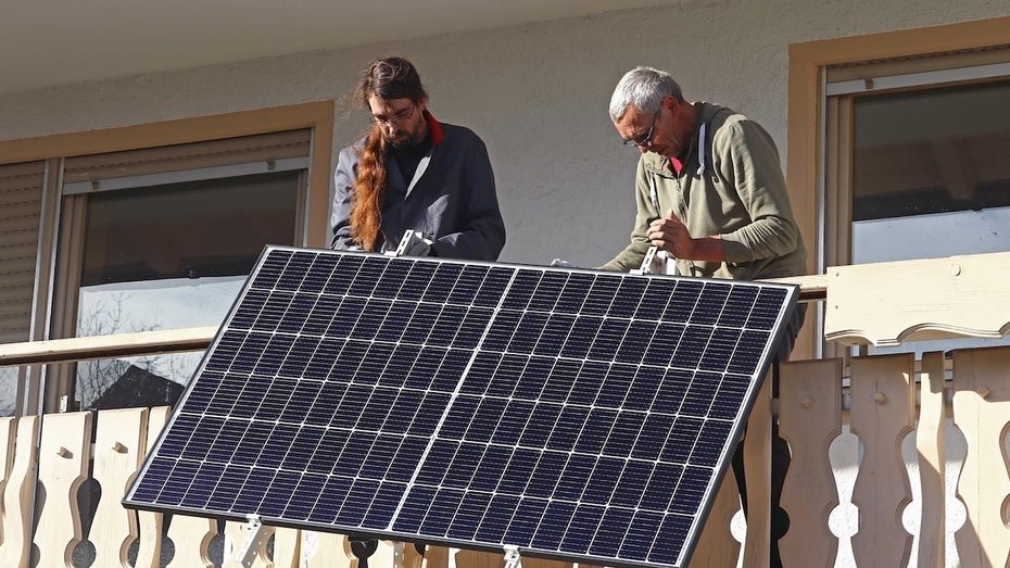 Balcony Power Plant: Simplified Registration