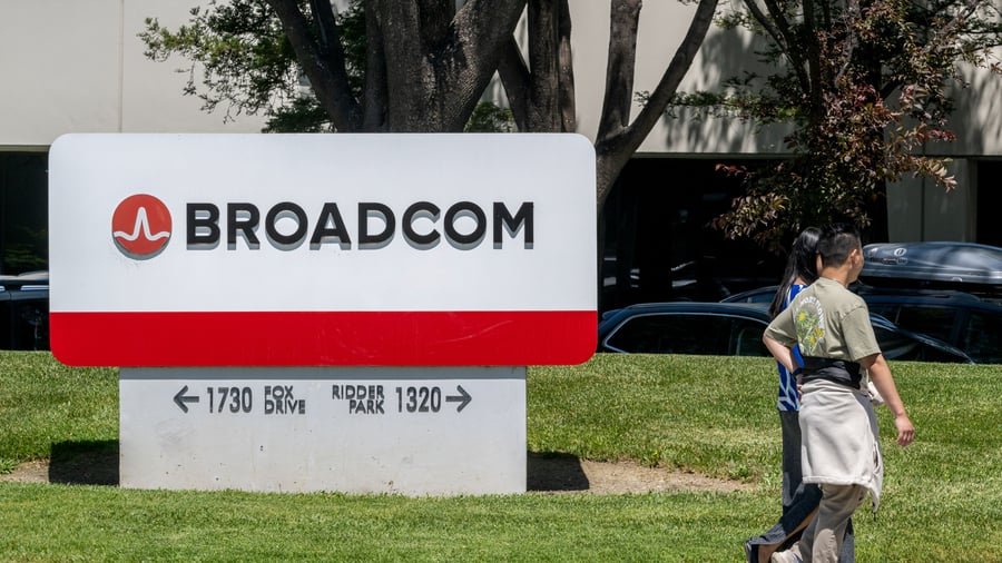 Broadcom Surpasses Expectations, Investors Remain Skeptical