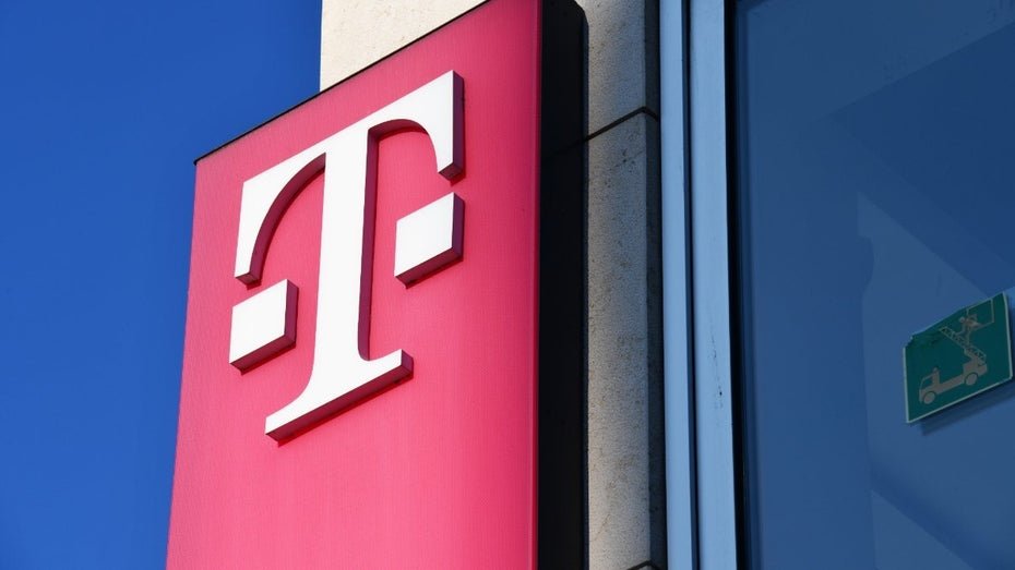 Deutsche Telekom Plans AI-Driven Savings