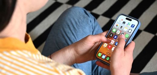 UK Plans Social Media Ban for Children