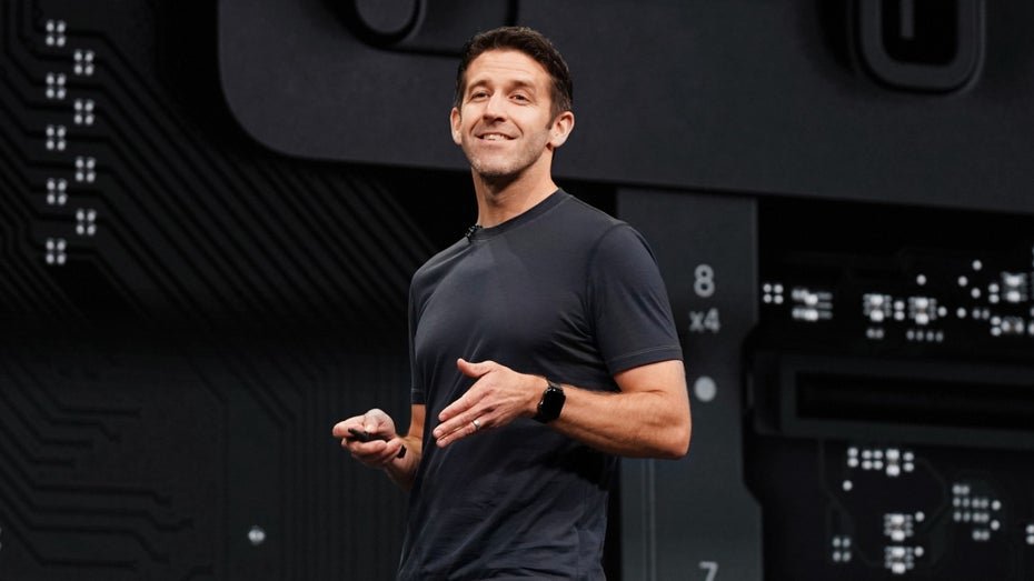 John Ternus Becomes New CEO of Apple