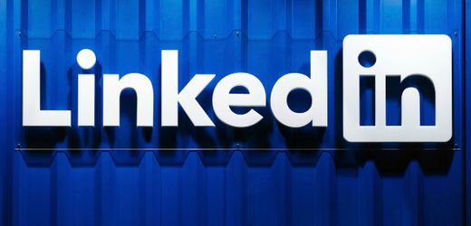 LinkedIn Introduces Reporting Feature for AI-Generated Content