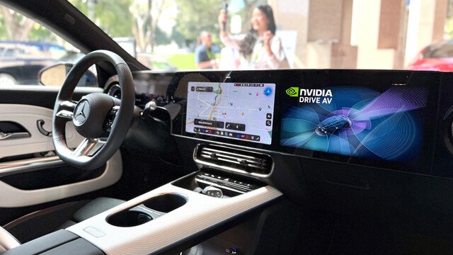 Mercedes-Benz präsentiert MB. Drive Assist Pro