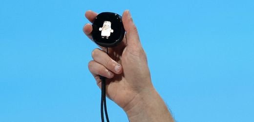Meta Unveils AI Gadget for Keychains