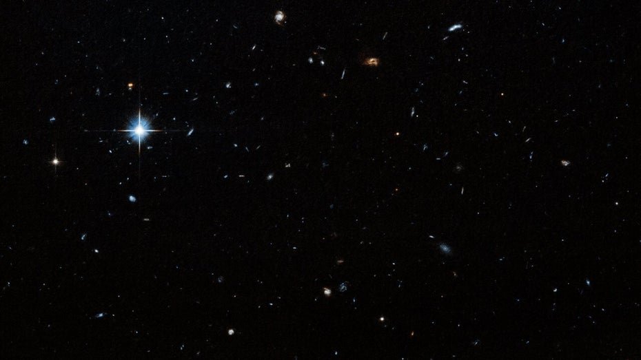 Neuer Ansatz zur Dunklen Materie durch dunkle Photonen