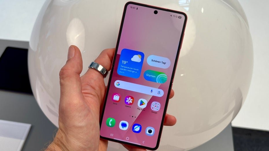 Samsung Enhances Device Maintenance App