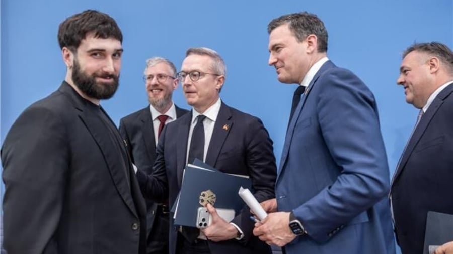 Schwarz Gruppe investiert 500 Millionen Euro in Cohere