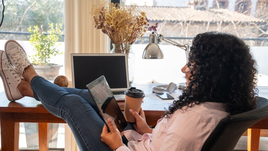 Soft Off Days: Secret Breaks in the Home Office