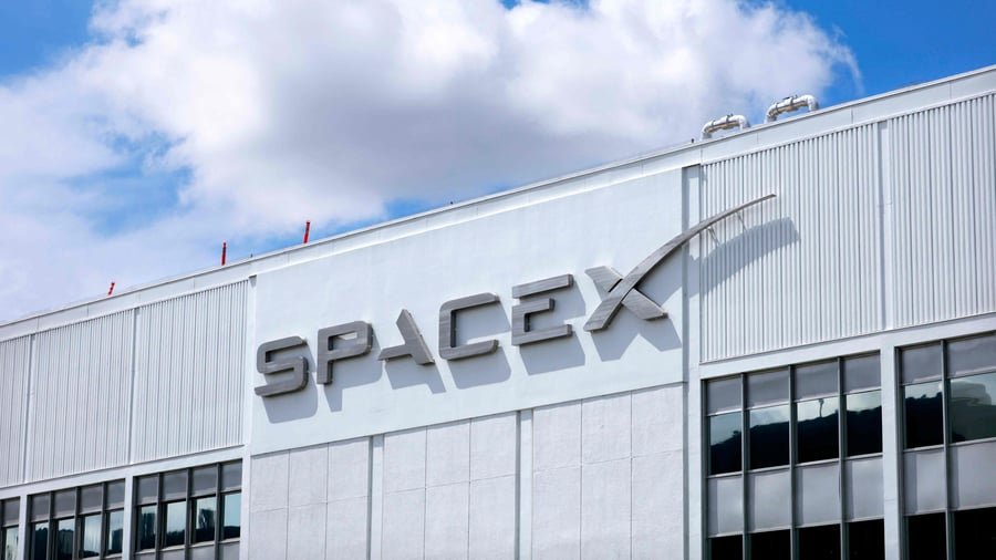SpaceX plant Rekord-IPO mit über zwei Billionen Dollar