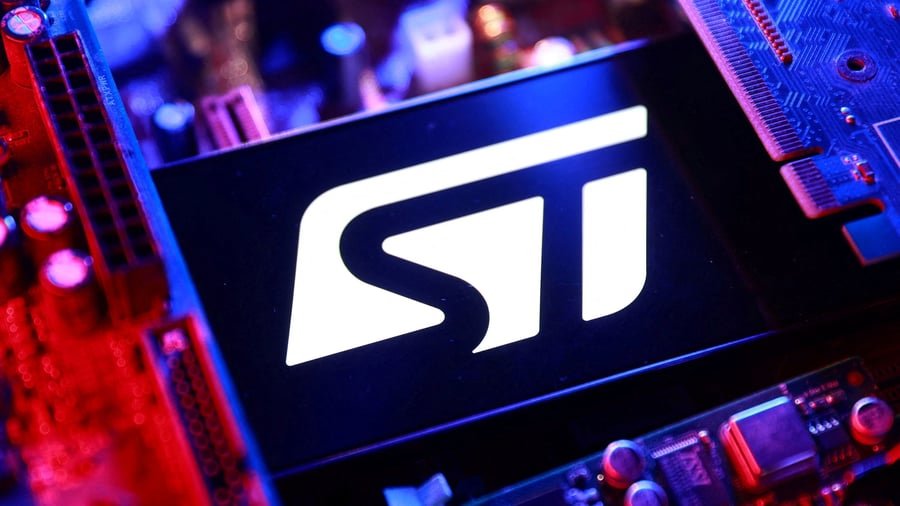 STMicroelectronics Raises Forecasts Due to Data Center Boom