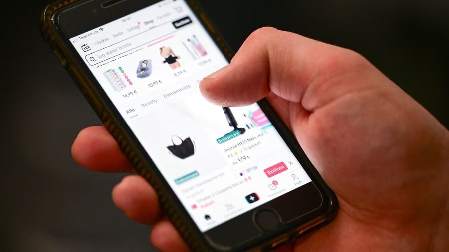 Verbraucherschützer kritisieren Google, Meta und TikTok